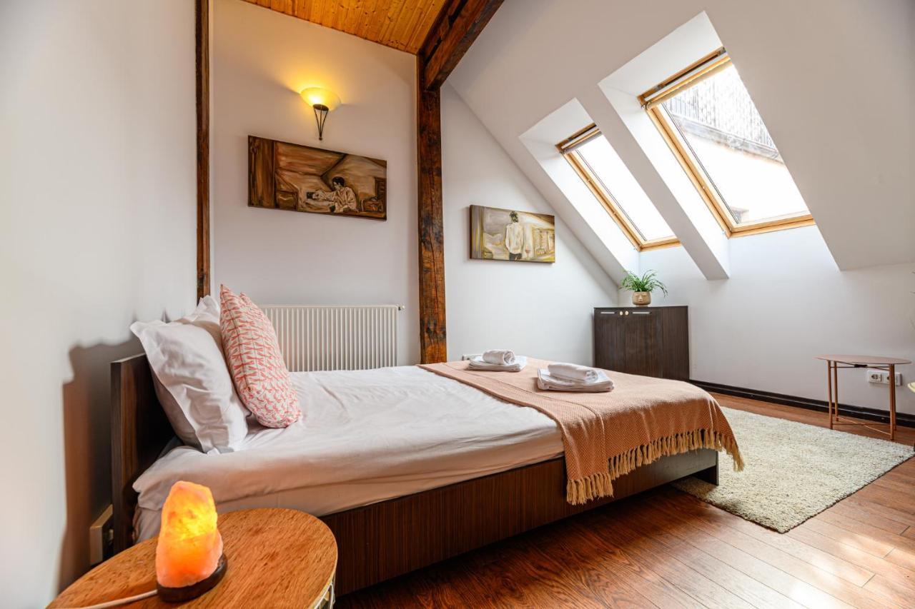 Dream Guesthouse Braşov Extérieur photo