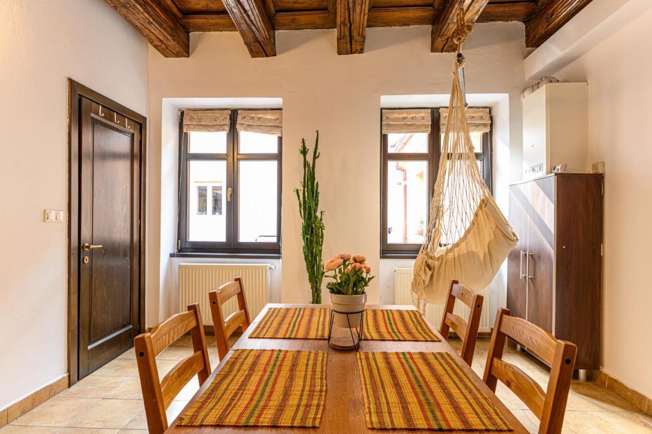 Dream Guesthouse Braşov Extérieur photo
