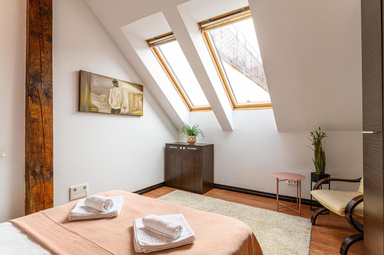 Dream Guesthouse Braşov Extérieur photo